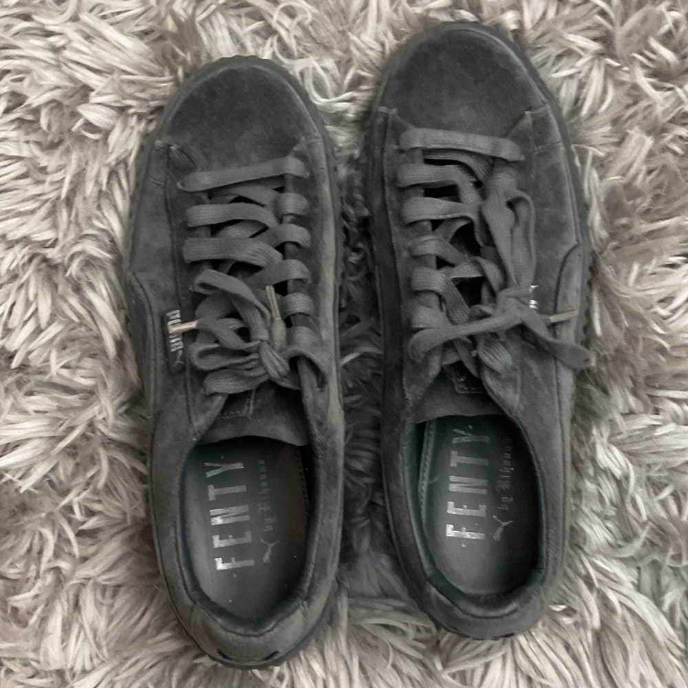 Rihanna x PUMA Fenty Velvet Creepers Size 7 W w box